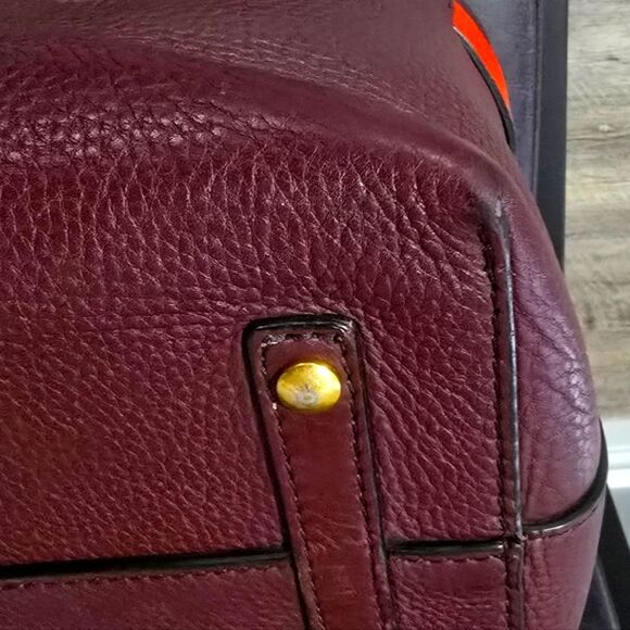 🐢 BURBERRY Medium Leather Belt Bag In Deep Claret - Picture 6 of 7